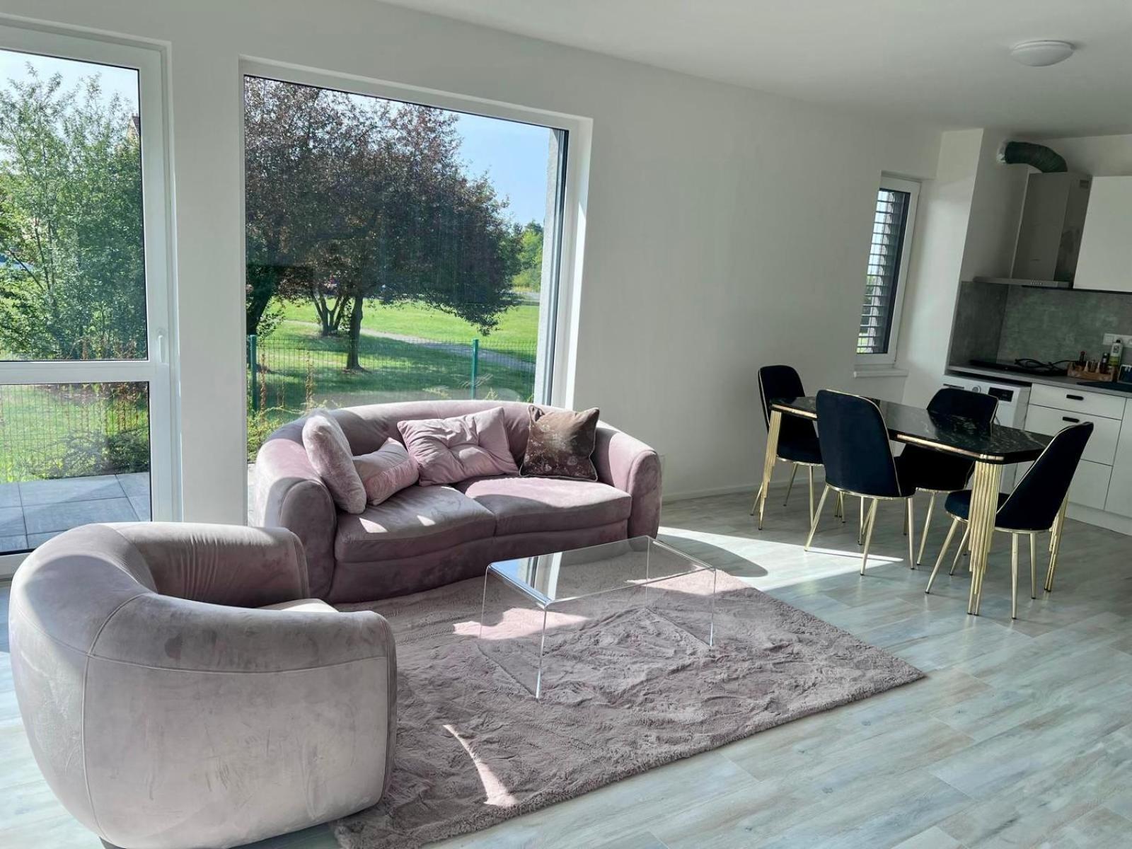 Modern Close To Tram And Airport, Free Parking Appartement